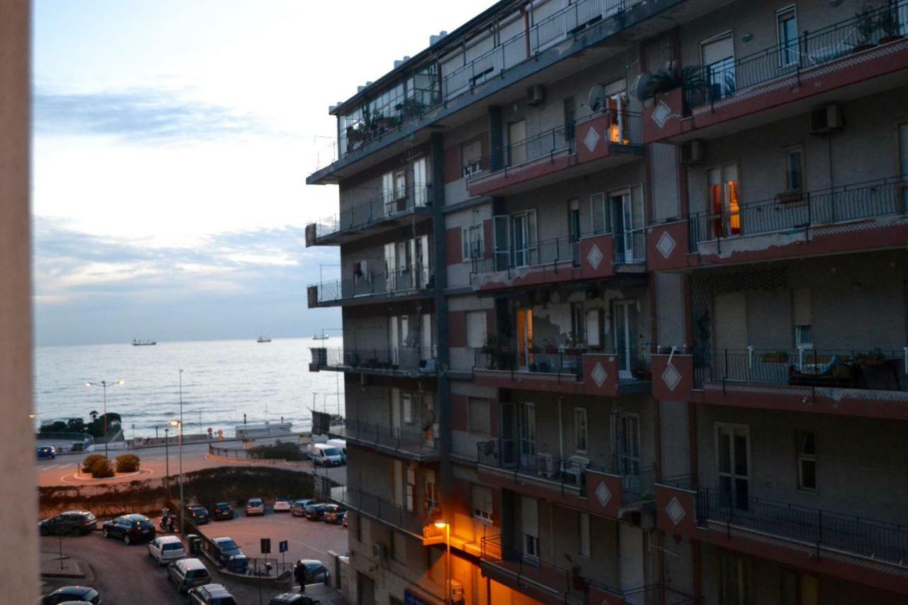 Dimora Tafuri Bed & Breakfast Salerno Exterior photo